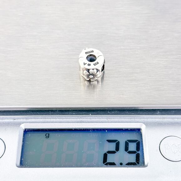 Vintage CHAM Thailand Sterling Silver 925 1cm Floral Clip Charm Bead - Picture 7 of 9